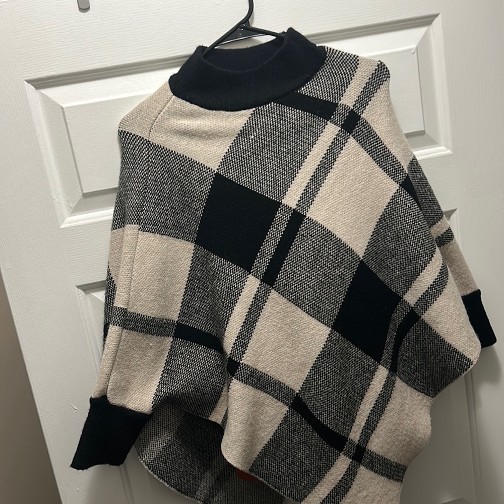 Sweater cover up - Picture 1 of 1